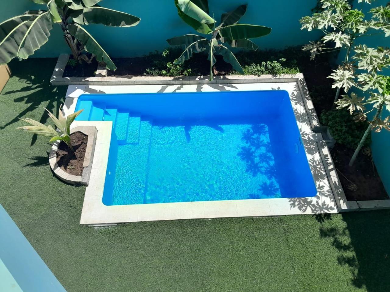 Praia Guest House Екстериор снимка