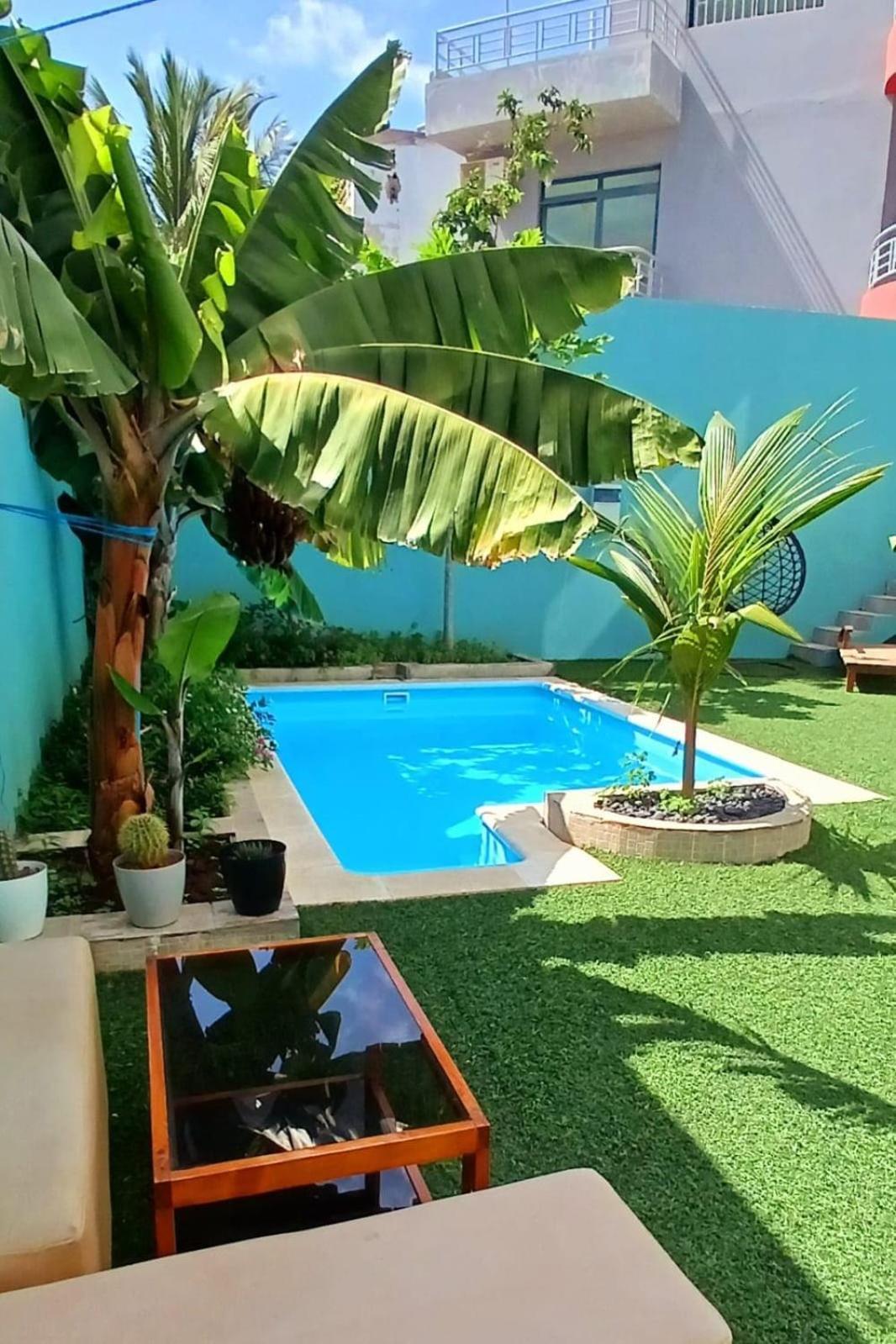 Praia Guest House Екстериор снимка