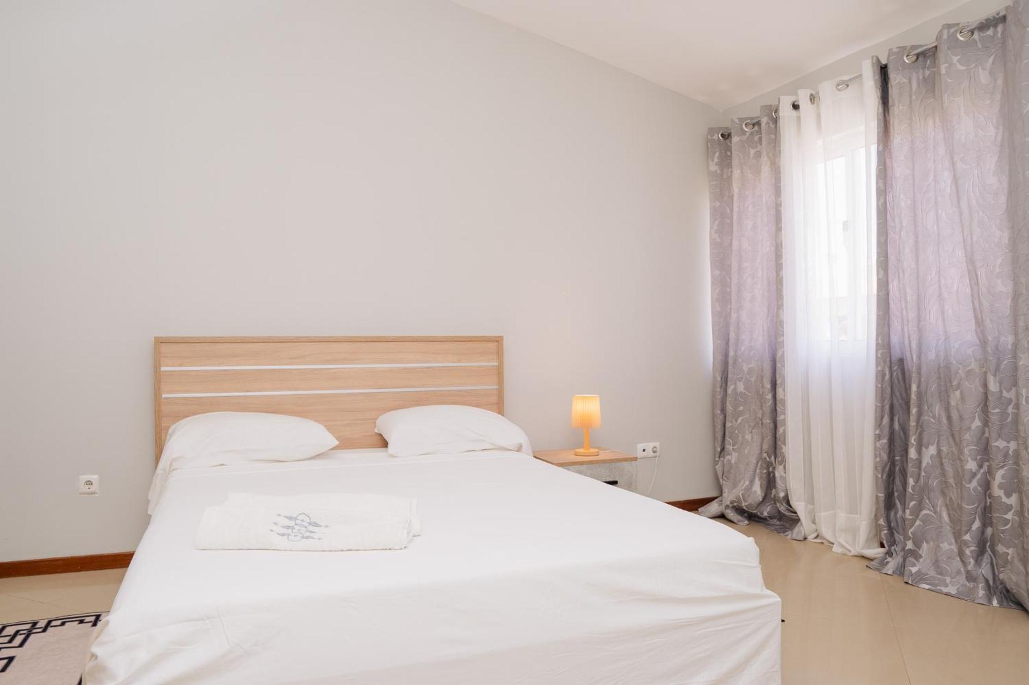 Praia Guest House Екстериор снимка