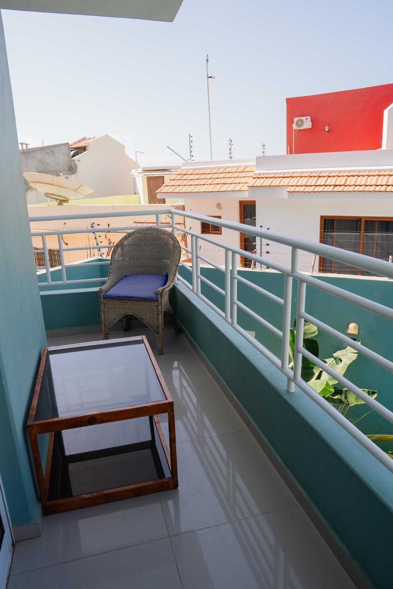 Praia Guest House Екстериор снимка