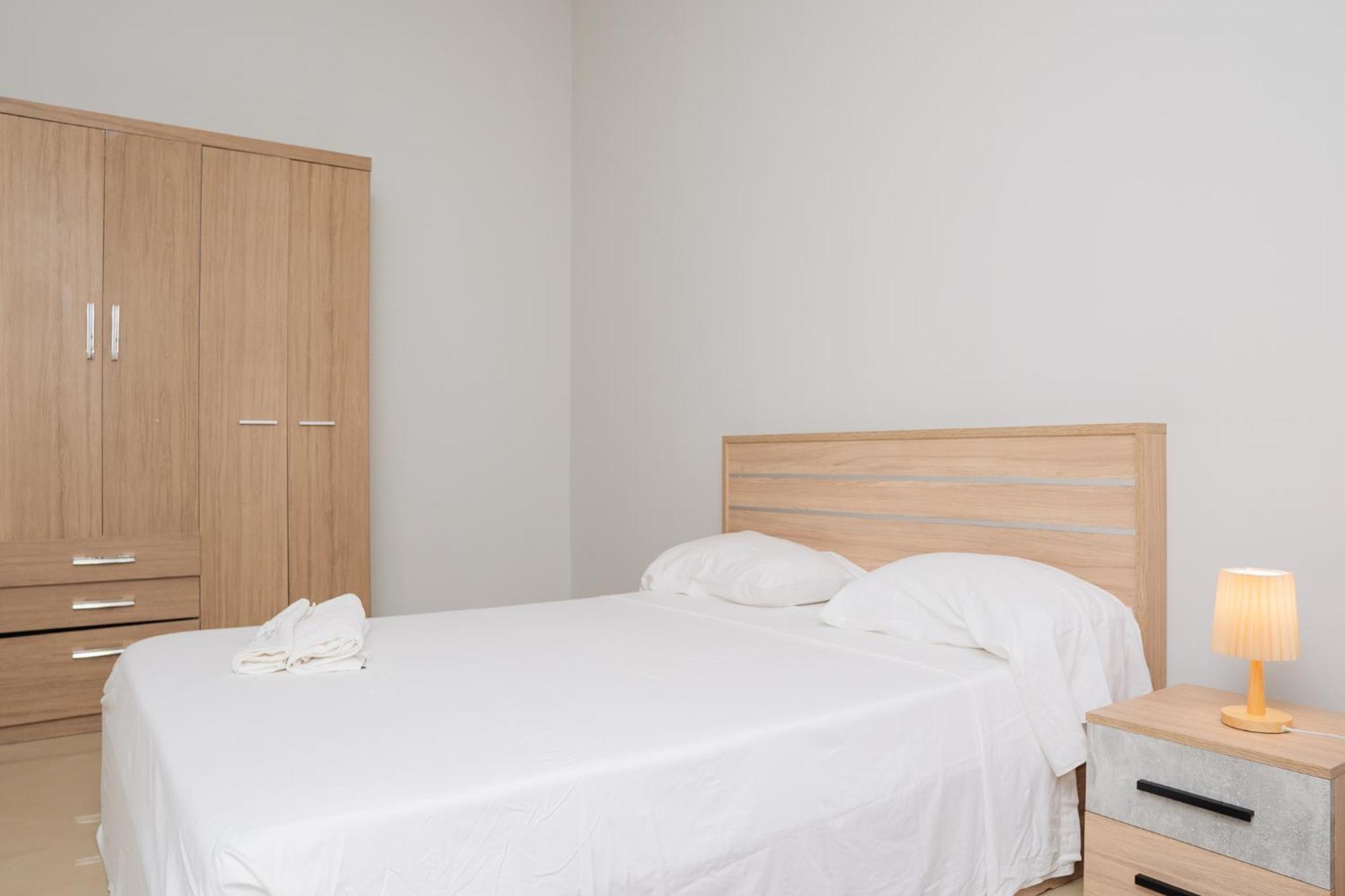 Praia Guest House Екстериор снимка