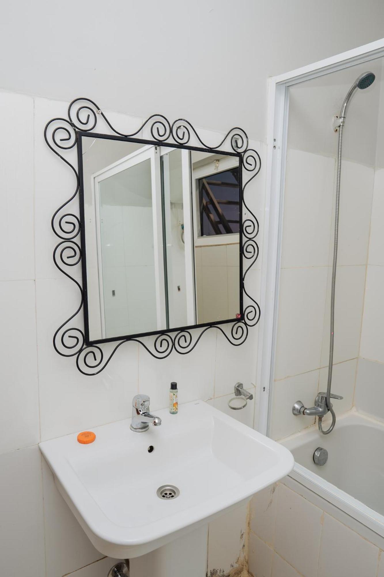 Praia Guest House Екстериор снимка